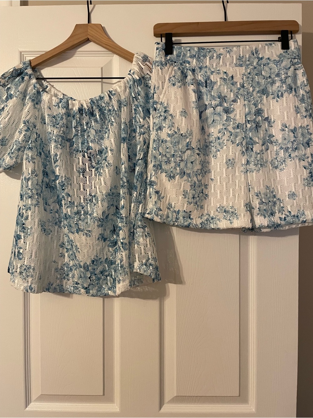 Blue Floral Off-Shoulder Women’s Top - Brand Unspecified